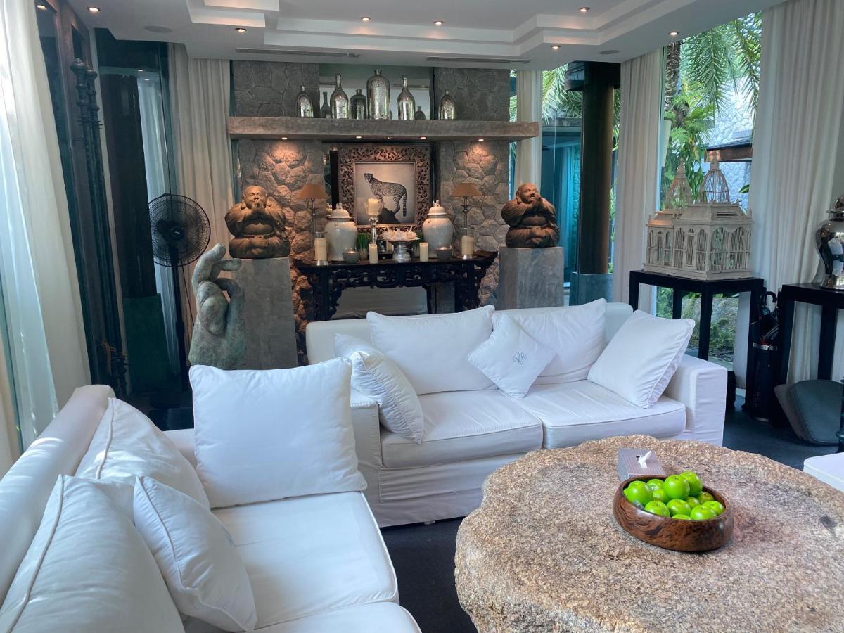 Villa on The Rocks, 4 bedrooms, Phuket Surin Beach  Exteriör bild