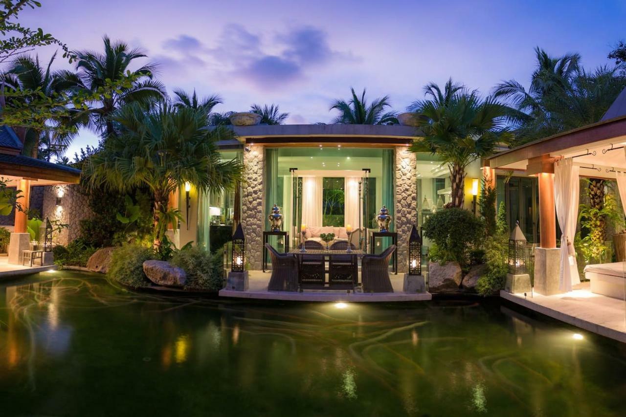 Villa on The Rocks, 4 bedrooms, Phuket Surin Beach  Exteriör bild